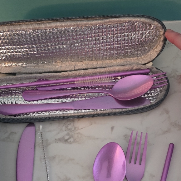 Purple Cutlery Set with Case - Picture 4 of 6